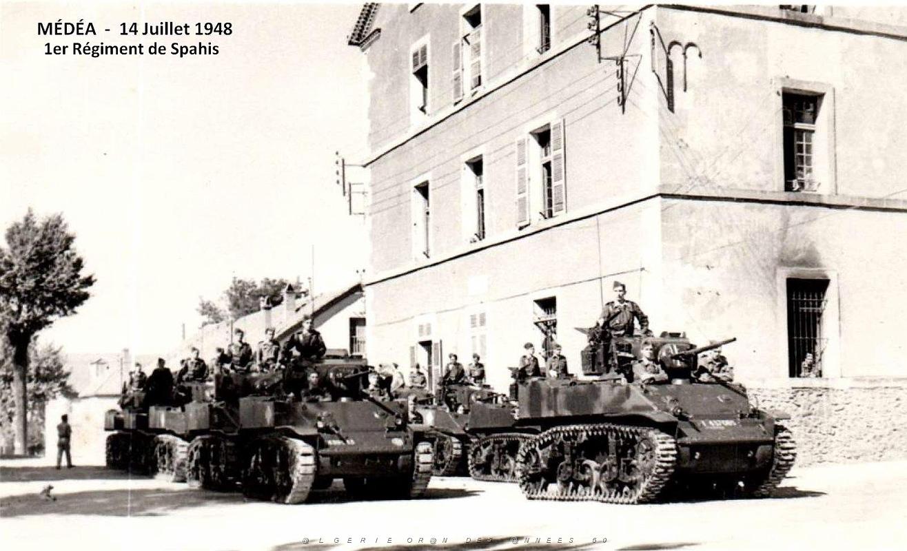 Medea - 1er Spahis -  Defile du 14 Juillet 1948.jpg